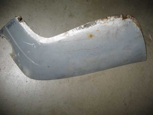 LEFT REAR FENDER LOWER VALENCE