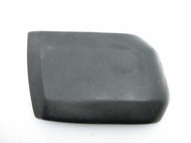 1975-85 RT R BUMPER RUBBER END