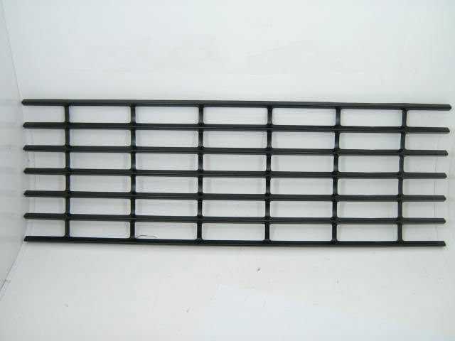 1975-85 LOWER RADIATOR GRILL