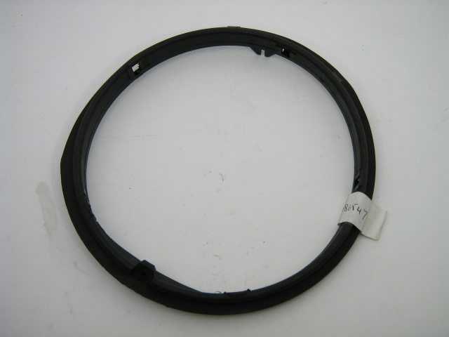 #19018798-85 RT HEADLAMP TRIM