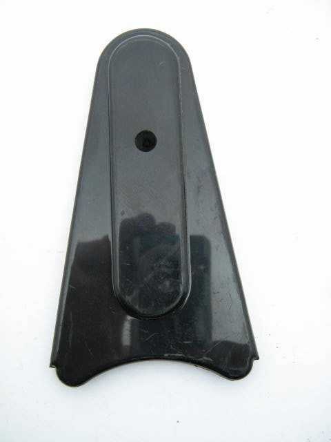 RT OUTER UPR SEAT HINGE COVER