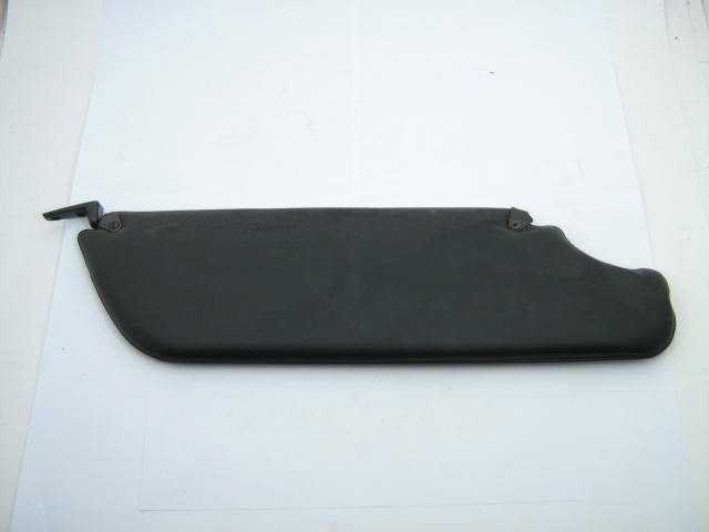 1979-85 LT LRG. POST SUN VISOR