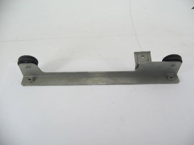 LEFT RAIL AT BOTTOM OF DOOR