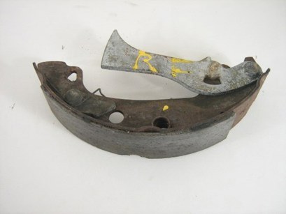 RIGHT REAR FRONT BRAKE SHOE