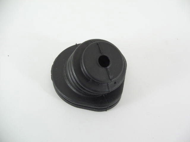 BOOT, BUSHING