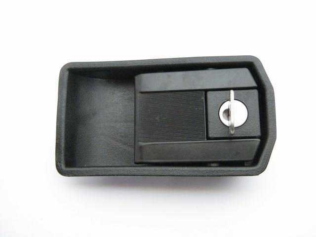 BLACK LEFT OUTSIDE DOOR HANDLE
