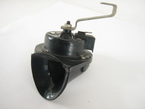 UNKNOWN HORN