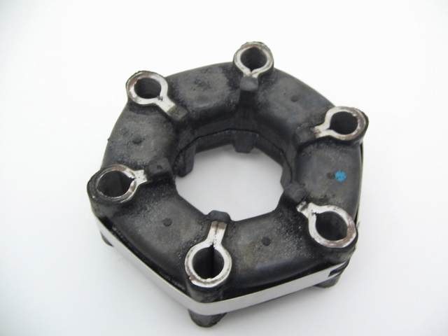 FLEXIBLE DRIVESHAFT COUPLING