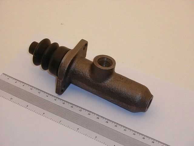 BRAKE MASTER CYLINDER
