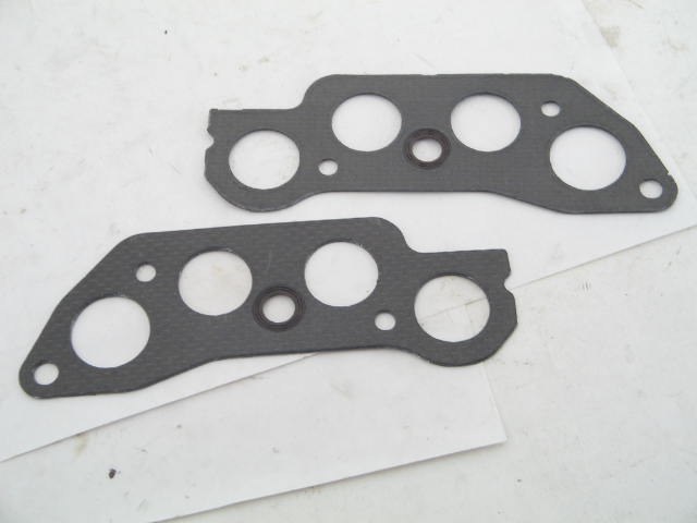 INTAKE & EXHAUST GASKET SET
