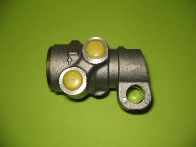 REAR BRAKE COMPENSATOR