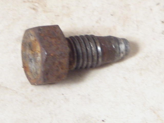 CLUTCH ARM TO SHAFT BOLT