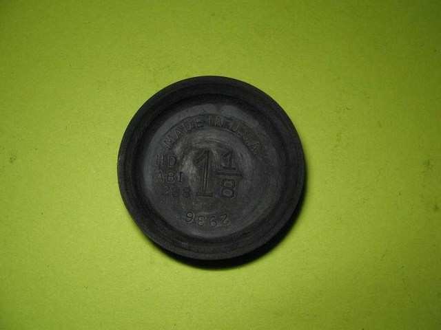 1-1/8" FRONT WHL CYL SEAL CUP