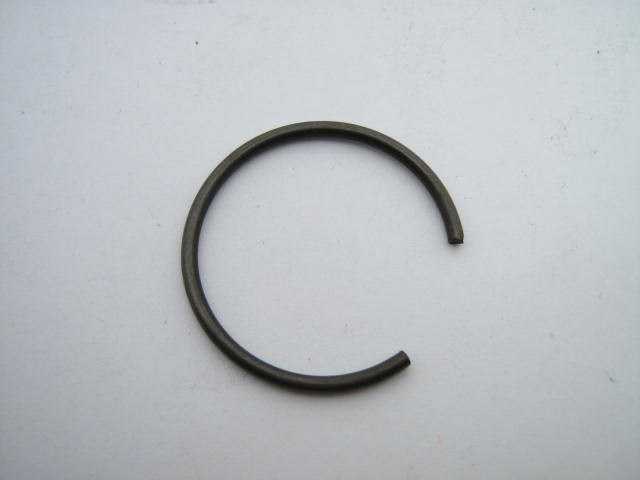 OUTER CV JOINT SNAP RING