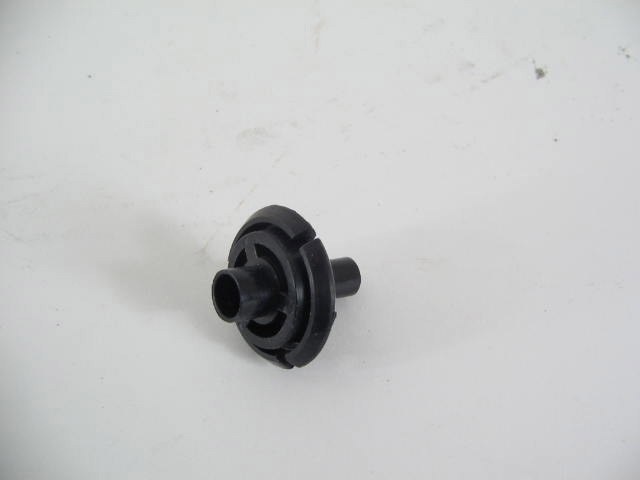 MOULDING RETAINING CLIP