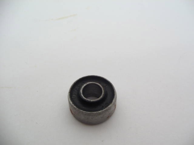 RUBBER BUSH ON CLUTCH CABLE