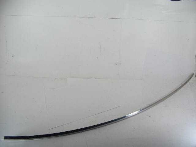 GLASS STAINLESS BRIGHT TRIM
