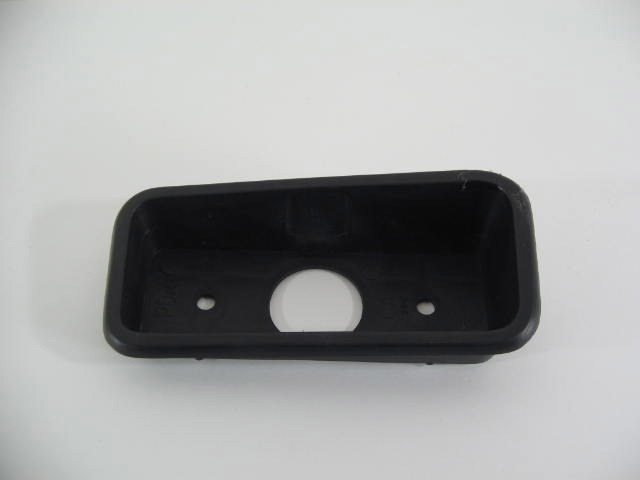 RIGHT REAR LAMP HOUSING