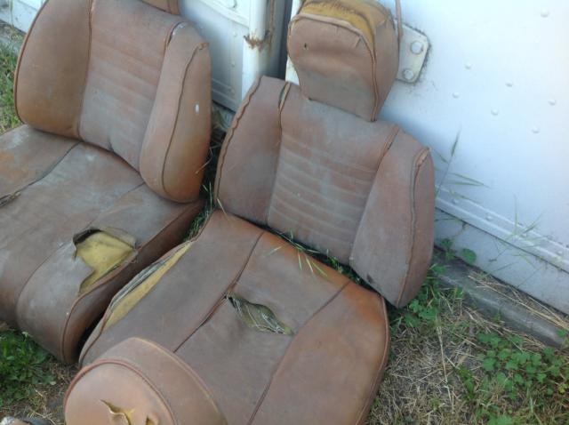 LEFT REAR SEAT ASSEMBLY