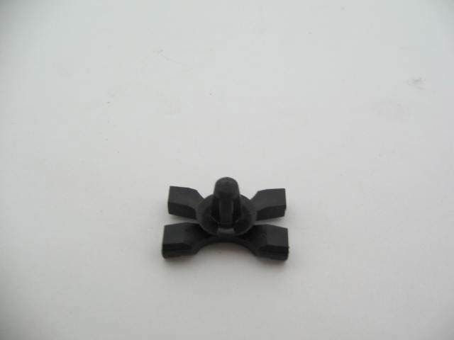 SIDE TRIM CLIP