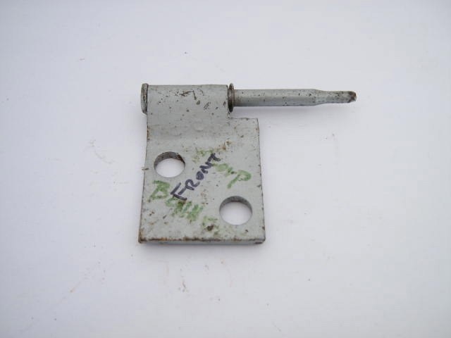 ENGINE LID FRONT HINGE