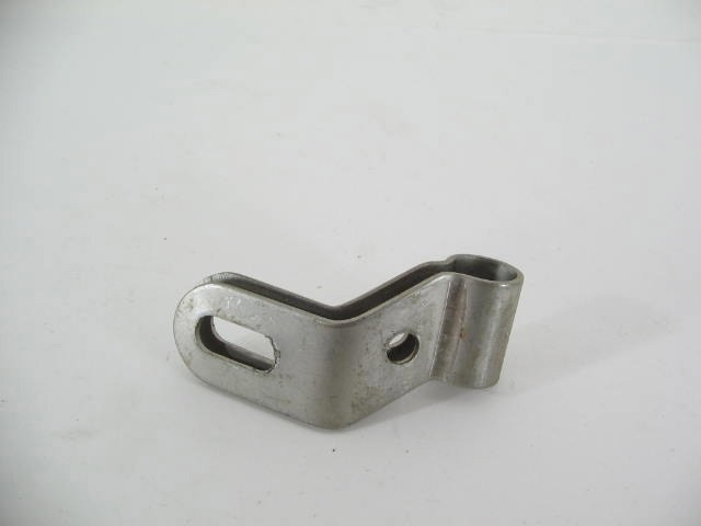 1975-78 EGR TUBE JOINT BRACKET