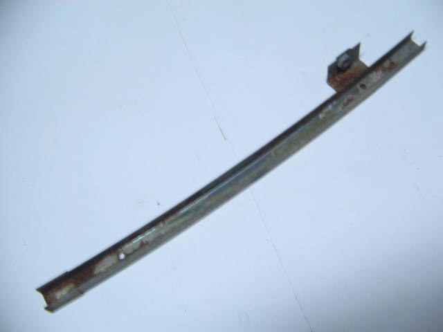 RIGHT FRONT REAR WINDOW TRACK