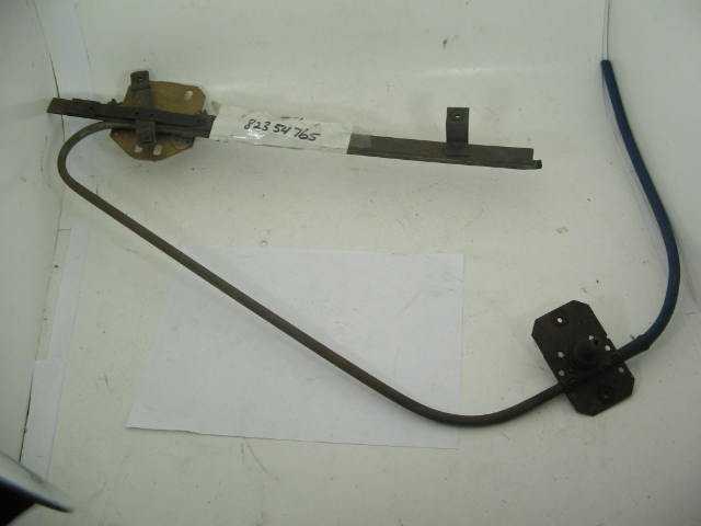 LEFT MANUAL WINDOW REGULATOR