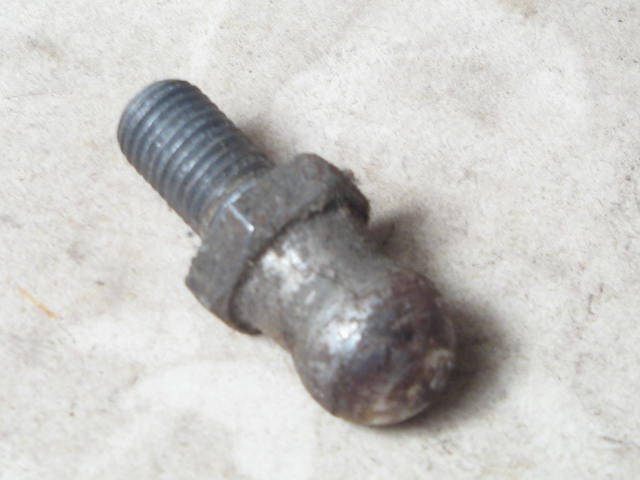 CLUTCH RELEASE FORK PIVOT BALL