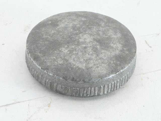 NON-LOCKING SCREW-ON GAS CAP