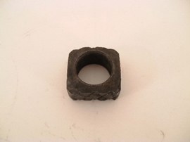 AXLE INNER END SQUARE RUNNER