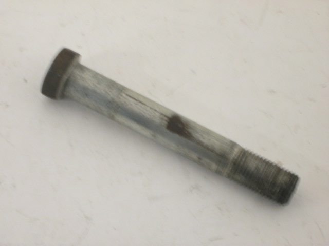 LOWER LEAF SPRING OUTER BOLT