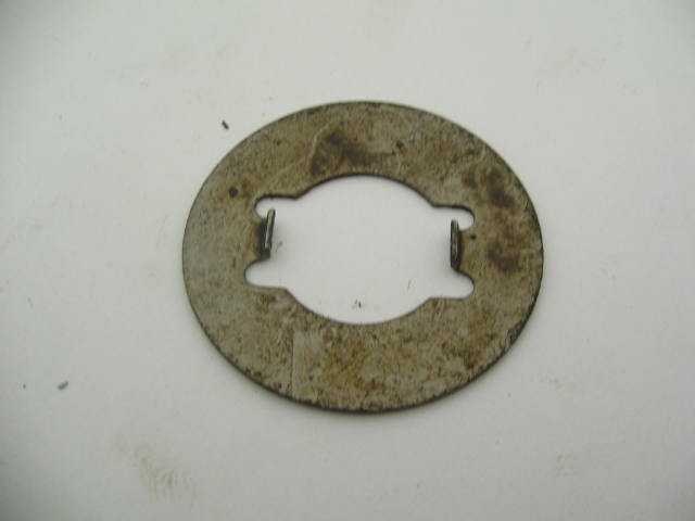 OUTPUT SHAFT NUT LOCK PLATE