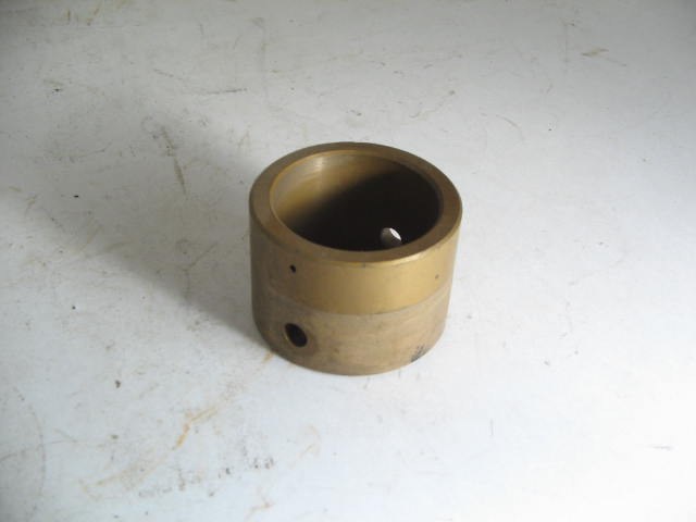 FRONT CAMSHAFT BUSH