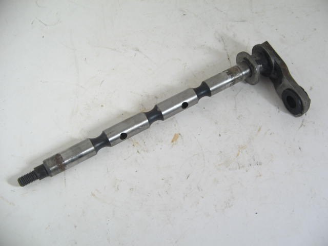 GEAR ENGAGEMENT SHAFT W LEVER