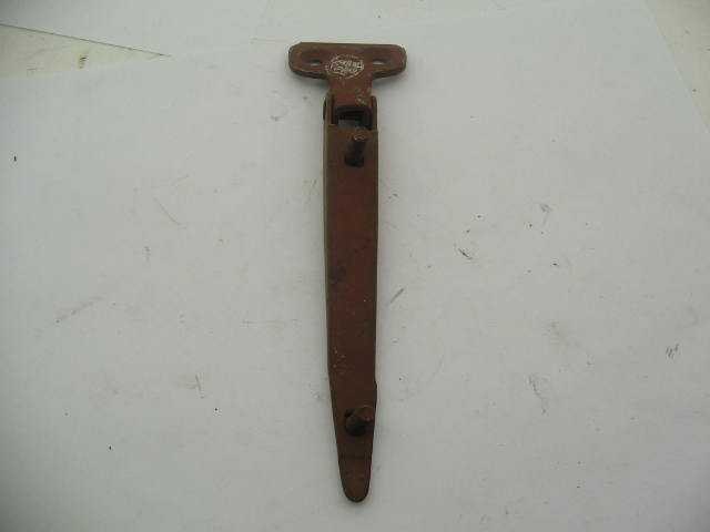 EARLY RIGHT TRUNK HINGE