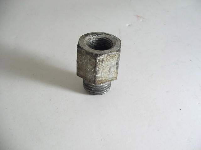 MASTER CYLINDER INLET CONNECTR
