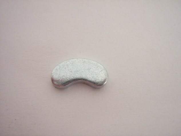 DOOR WINDOW CRANK HANDLE KEY