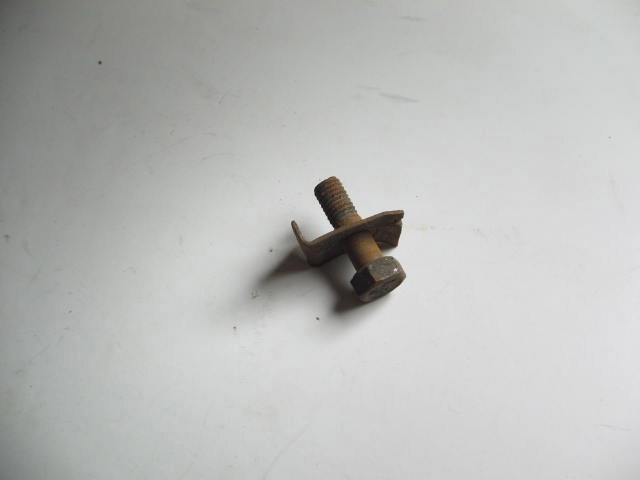 1ST GEAR SCREW & LOCK PLATE
