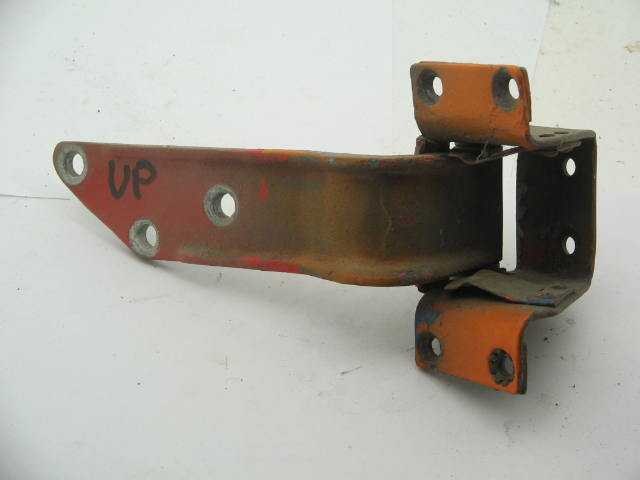 1959-67 LEFT DOOR UPPER HINGE