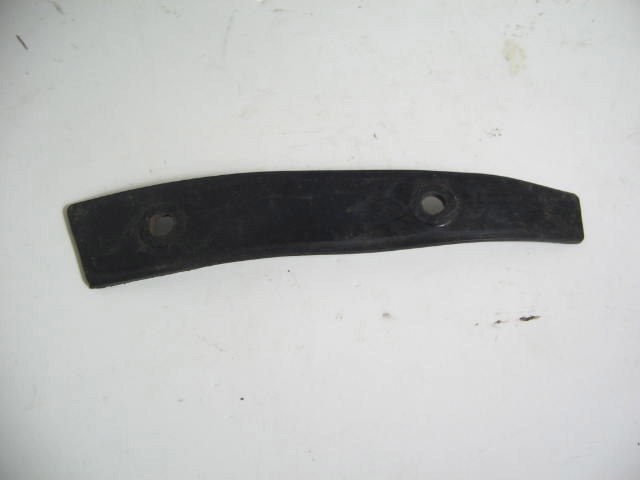 RIGHT COWL TRIM RUBBER