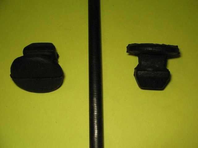 RUBBER PLUG IN ROCKER PANEL PR