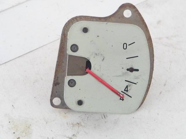 FUEL GAUGE IN DASH ASSEMBLY