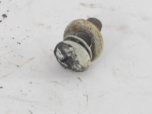 MOUNTING SCREW ASSEMBLY