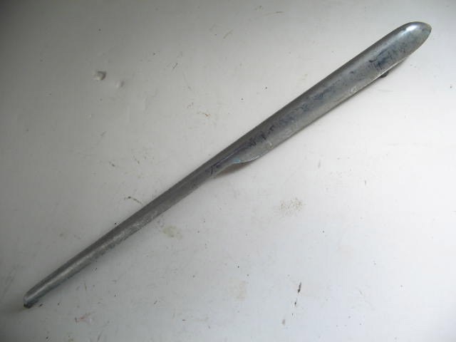 MIDDLE REAR QUARTER SIDE TRIM