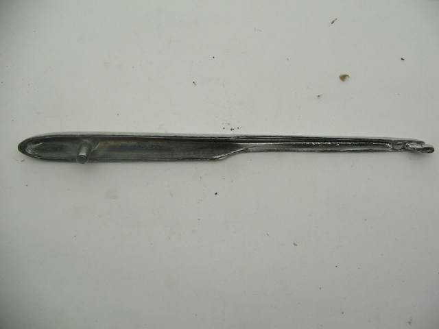 LOWER RIGHT REAR QUARTER TRIM