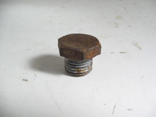 BRAKE MASTER CYLINDER TOP PLUG