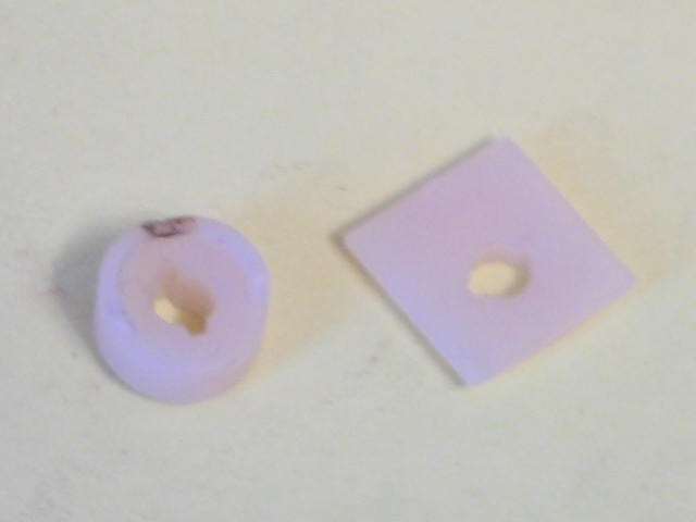 PLASTIC SQUARE INSULATOR PLATE