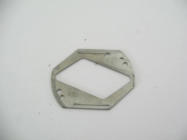 PLATE INSIDE THE DISTRIBUTOR