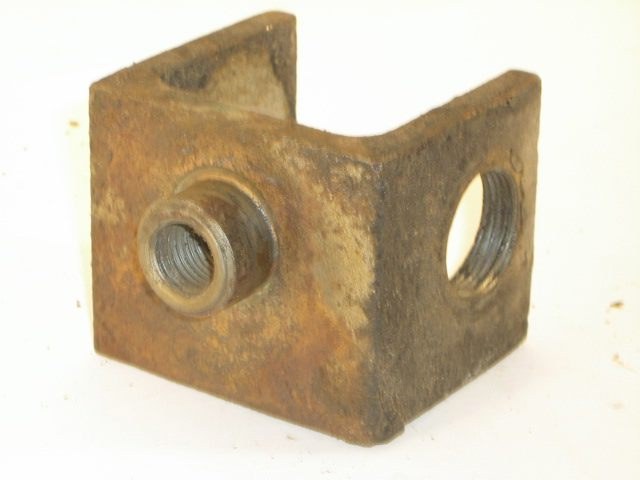 U MOUNTING BRACKET FOR 879138